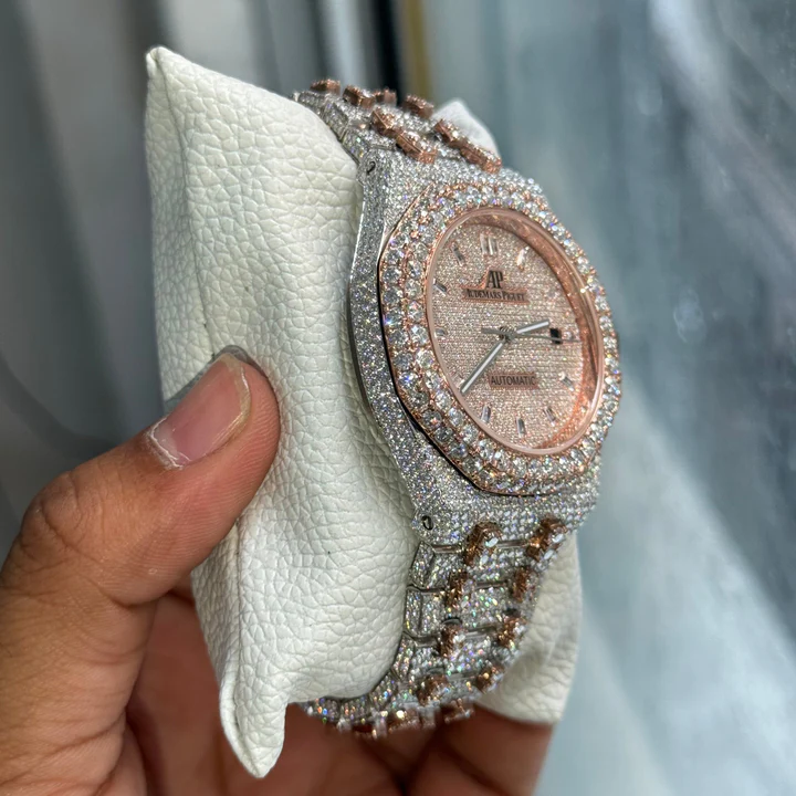 Moissanite_AP_Audemars_Piguet_RoyalOak_Dual_Tone_Diamond_Watch_Side_2