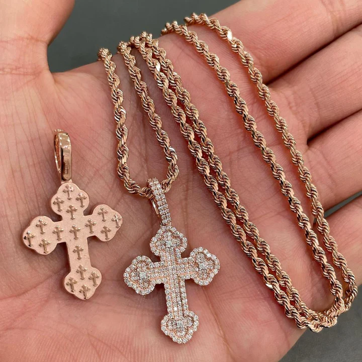 Moissanite_Diamond_Cross_Pendant_Rose_Gold