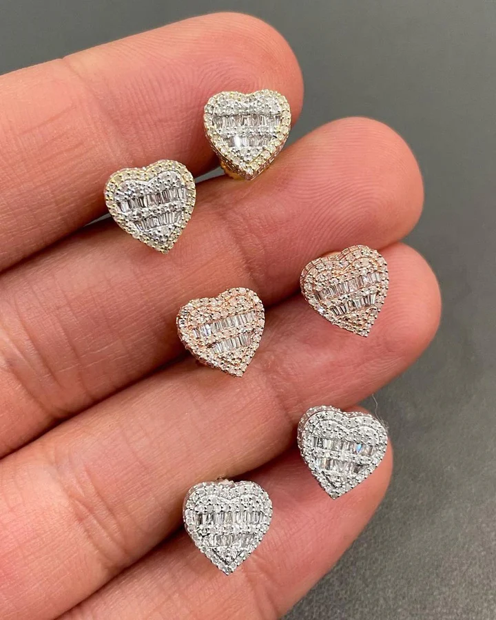 Moissanite_Diamond_Heart_Earrings